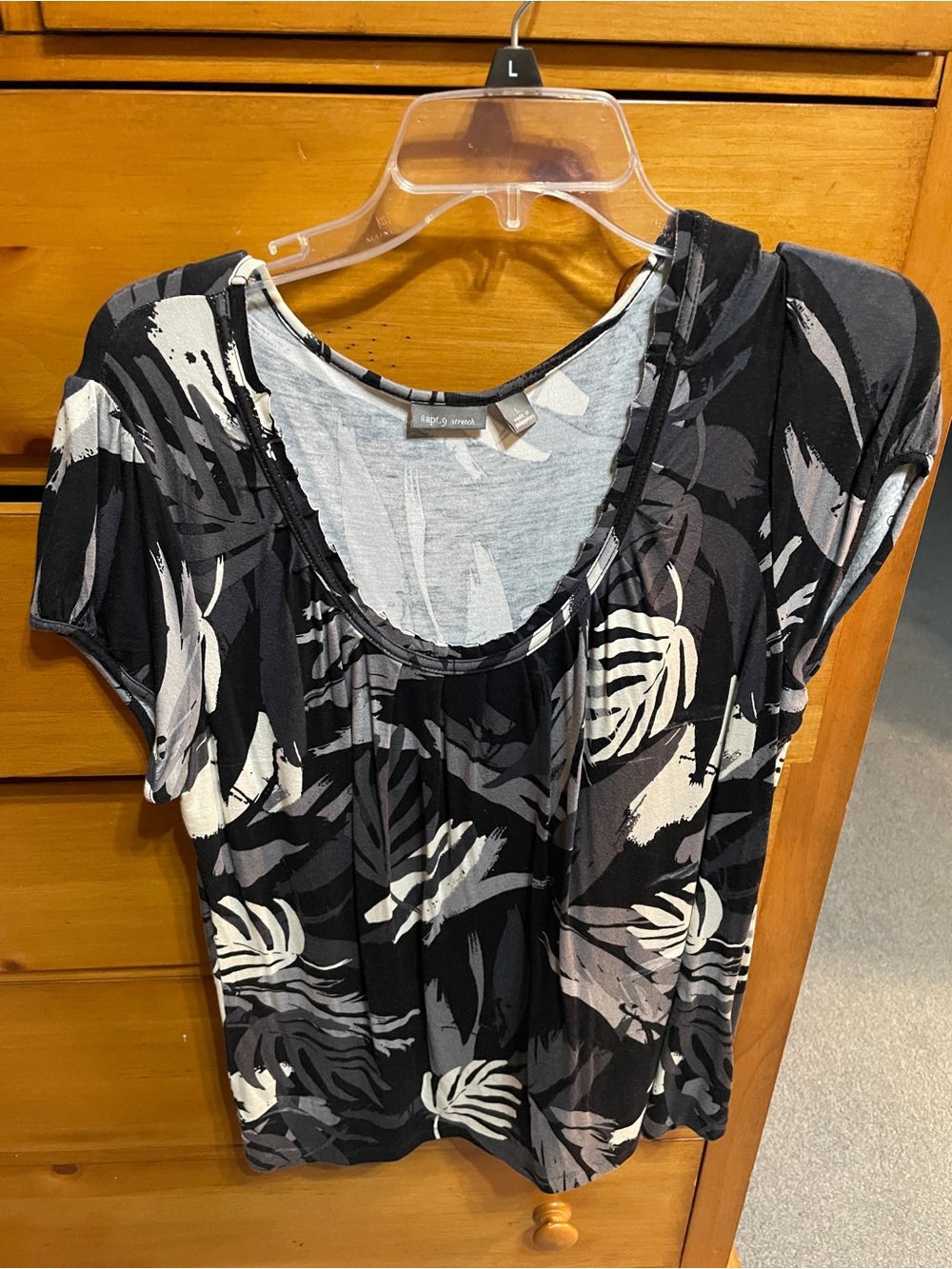 Apt. 9 Black, Gray & Cream Scoop Neck Short Sleeve Top